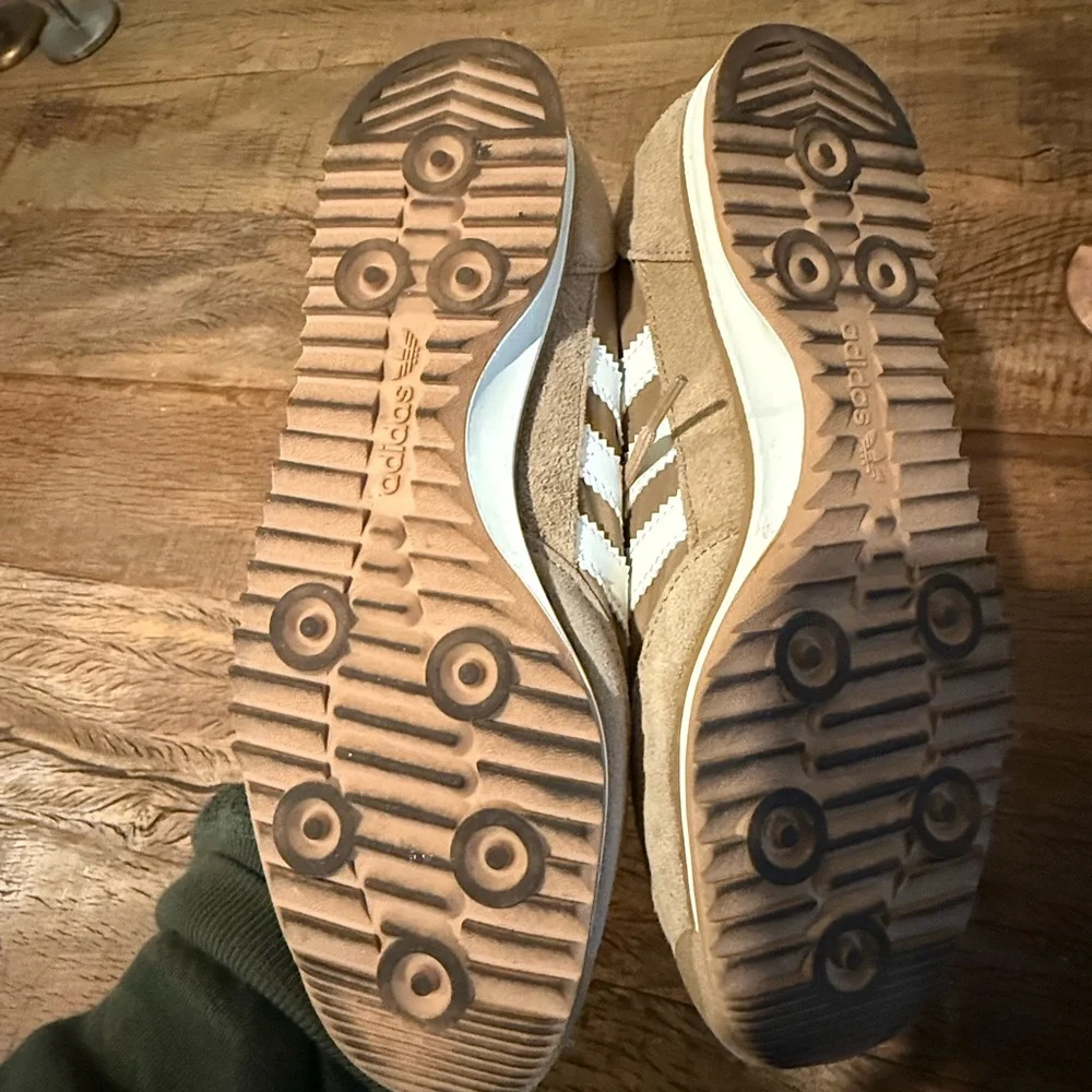 Adidas Women’s SL 72 OG Cardboard/Off-White/Gum Sneakers - Picture 5 of 6